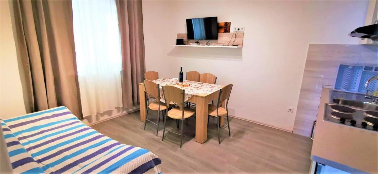 Apartments Kk Celina Exterior foto